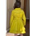 Kız Çocuk Çiçek Desenli Piliseli Sarı Trençkotlu Elbise