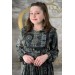 Kız Çocuk Göğsü Fırfırlı Bileği Manşetli Halı Desenli Haki Elbise
