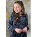 Kız Çocuk Göğsü Fırfırlı Bileği Manşetli Halı Desenli Mavi Elbise