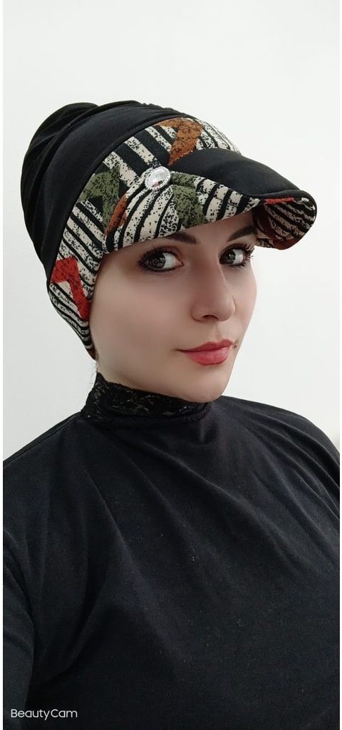 Kadın Desenli Toka Detay Şapka Bone Siyah