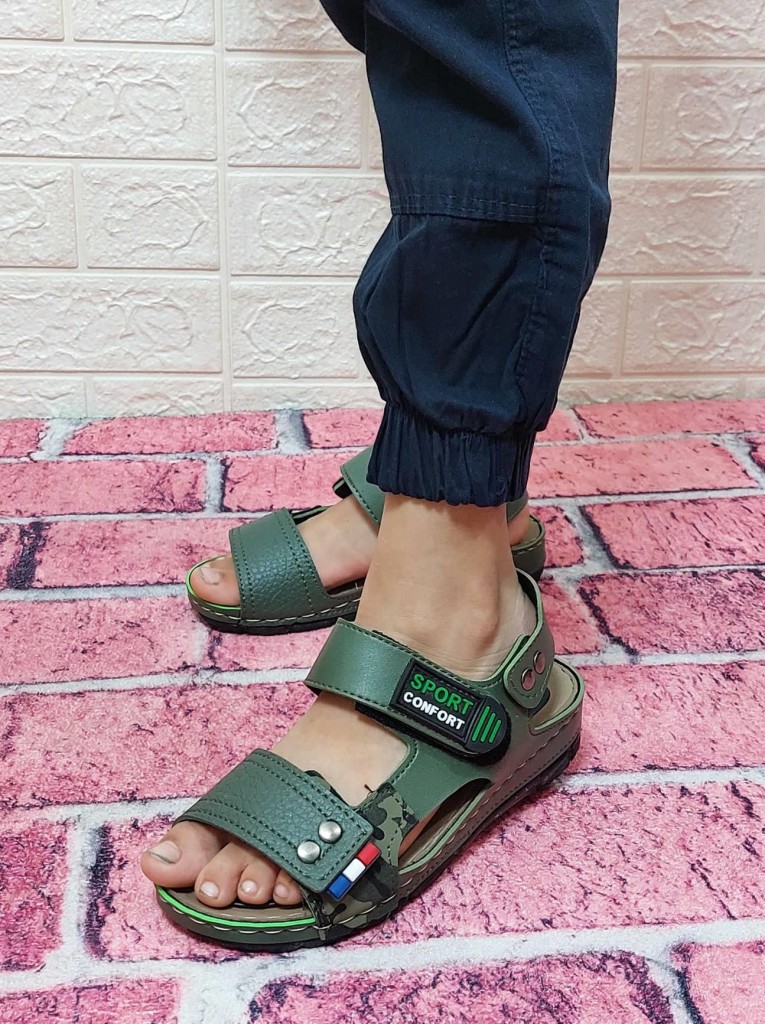 Fiyra Poliva Haki Yeşil Yumuşak Ortapadik Taban  Çocuk Sandalet