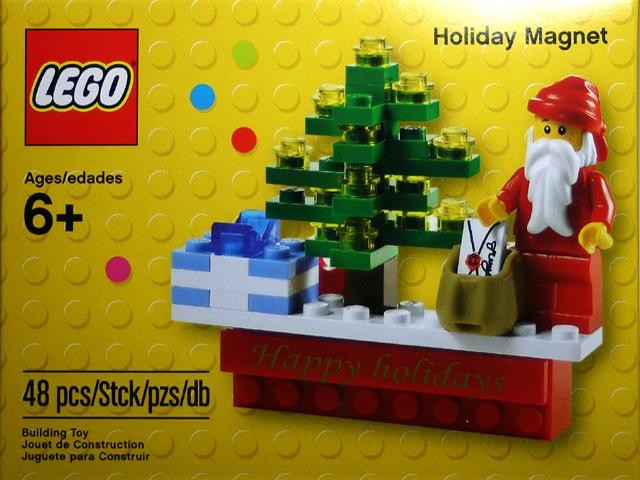 Lego Seasonal Holiday Scene Magnet (853353)