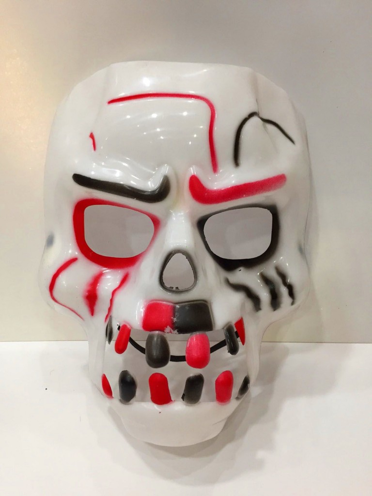 Beyaz Üzeri Rengarenk Korku Dişli Kafatası Maskesi 30X22 Cm