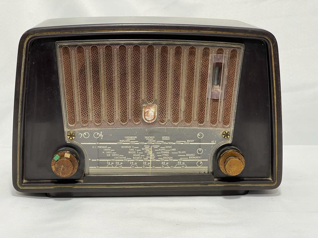 Vi̇ntage Phi̇li̇ps Radyo Aoa(Çalişmiyor)1953 Model Ölçü 27X15Cm 18Cm Yüksekli̇ği̇