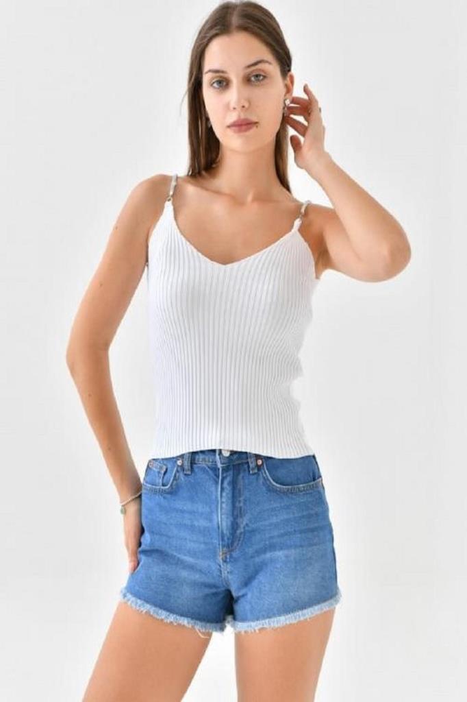 Askılı Sim Detaylı Beyaz Kadın Triko Crop Top