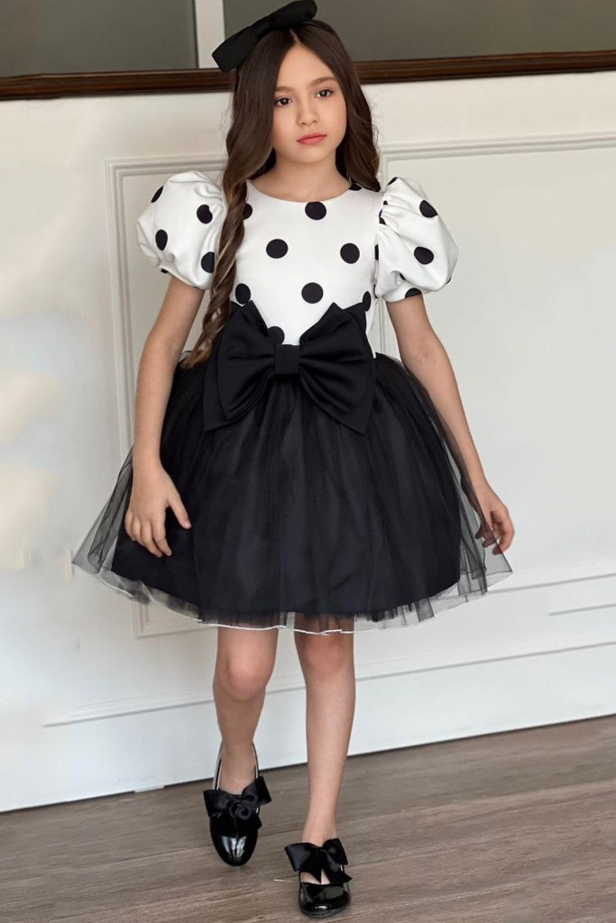 Kız Çocuk Balon Kollu Puantiyeli Eteği Kabarık Tüllü Fiyonk Detaylı Siyah Elbise 2-12 Yaş