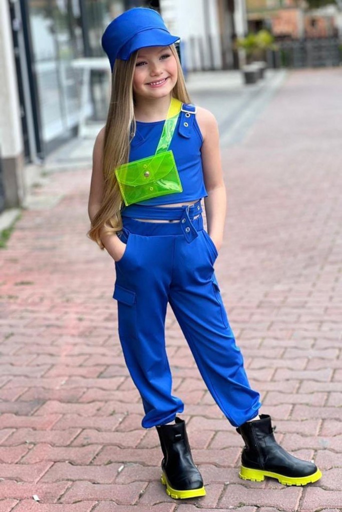 Kız Çocuk Kalın Askılı Kemer Detaylı Bluz Pacası Manşetli Ve Kargo Cepli Mavi Alt Üst Takım
