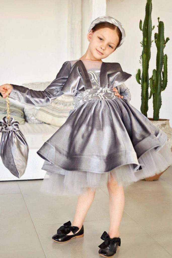 Kız Çocuk New Beli Yaprak İşlemeli Yakası Transparan Tüllü Gri Elbise