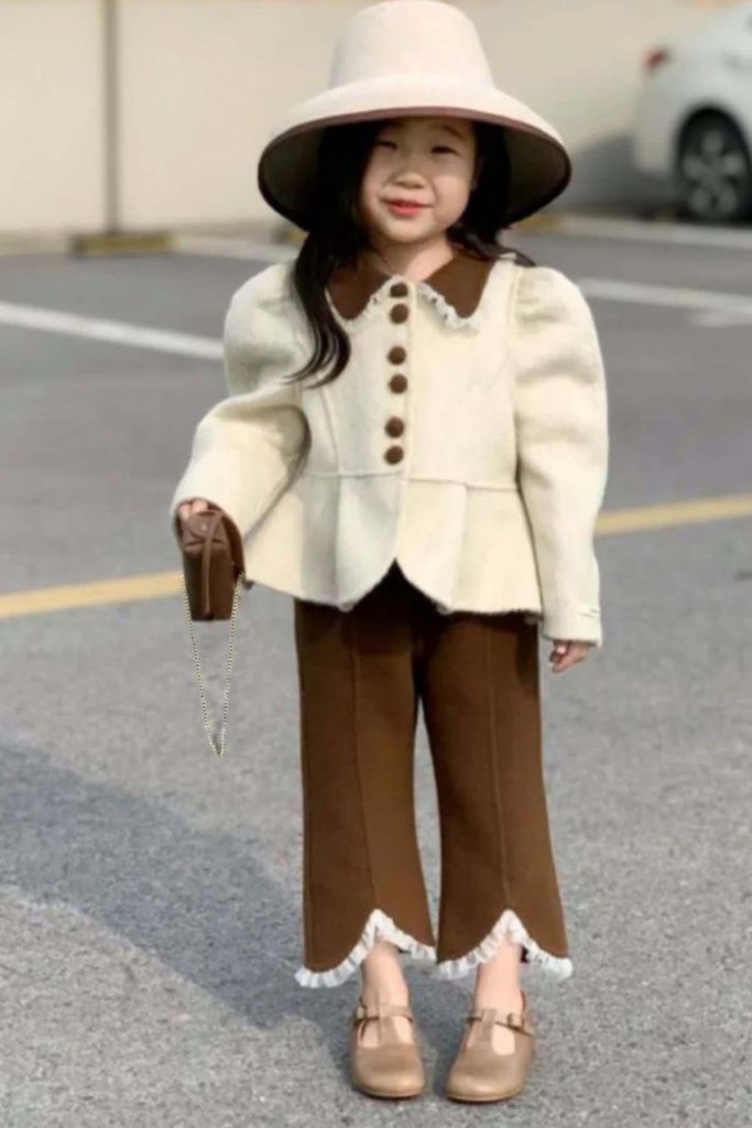 Kız Çocuk Yakası Dantel İşlemeli Puf Kollu Ceket Kaşe Kumaş Kahverengi Pantolon Alt Üst Takım