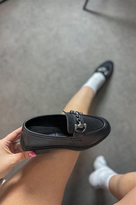 Markano Charles Sıyah Cılt Tokalı Kadın Loafer Ayakkabı