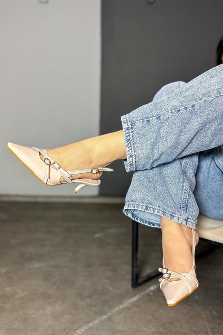 Markano Monica Bej Rugan İki Toka Detaylı Kadın Topuklu Ayakkabı