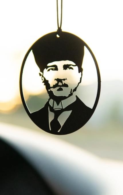 Araba Süsü Plastik Mustafa Kemal Atatürk Dikiz Aynası Süsü Hediyelik Eşya Oto Aksesuar