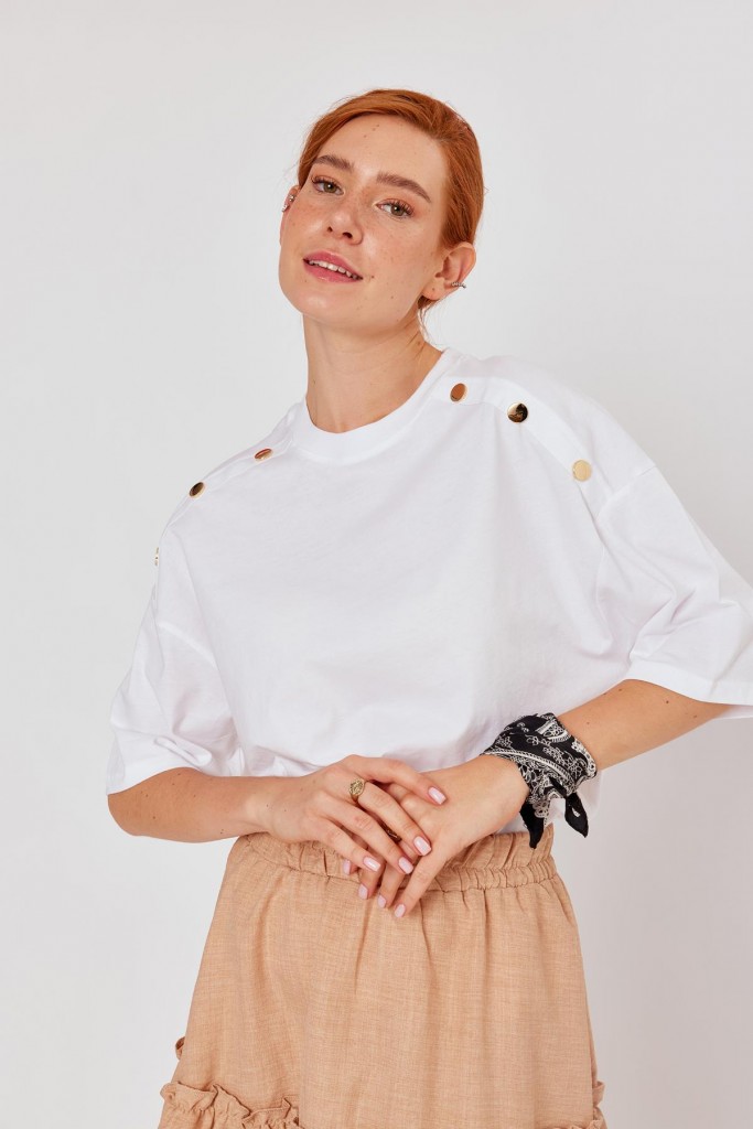 Kadın Beyaz Omuzu Düğme Detaylı Örme Oversize Tshirt