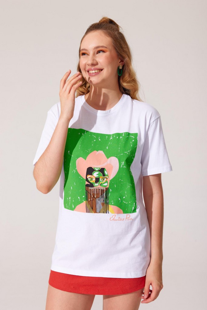 Kadın Beyaz Yeşil Çiçek Baskılı Taşlı Oversize Penye Tshirt