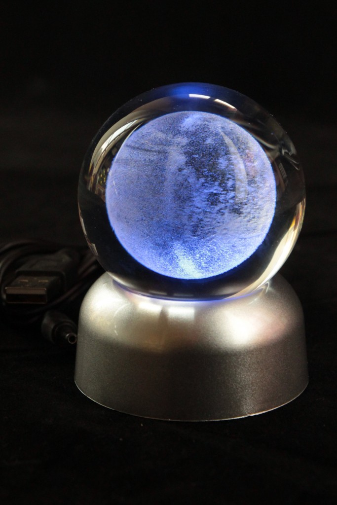 Cam Küre Ay Model Usb Kablo & Pilli Standlı Işıklı