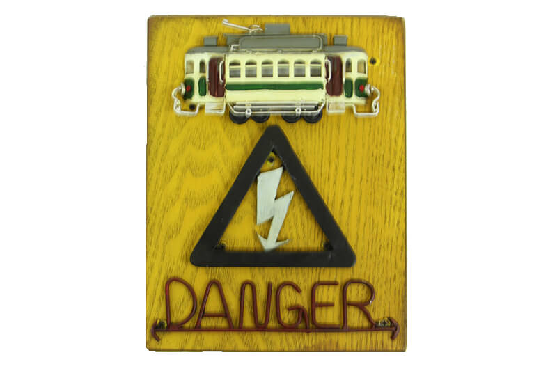 Tabela Tehlike Tranvay Figürlü