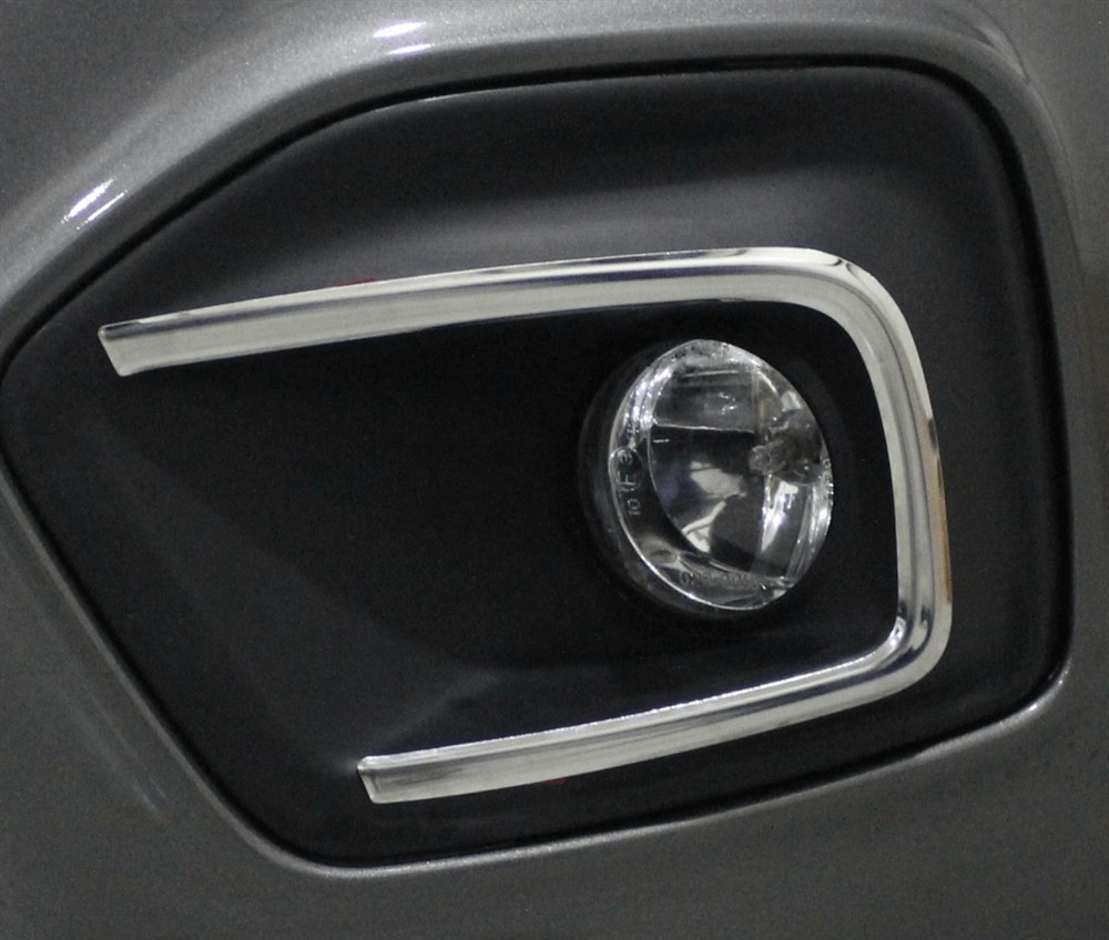 Fiat Fiorino Uyumlu Sis Farı Çerçevesi 2 Parça Krom 2016 Ve Sonrası