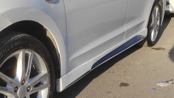 Hyundai Elantra Uyumlu Yan Marşpiyel -2016