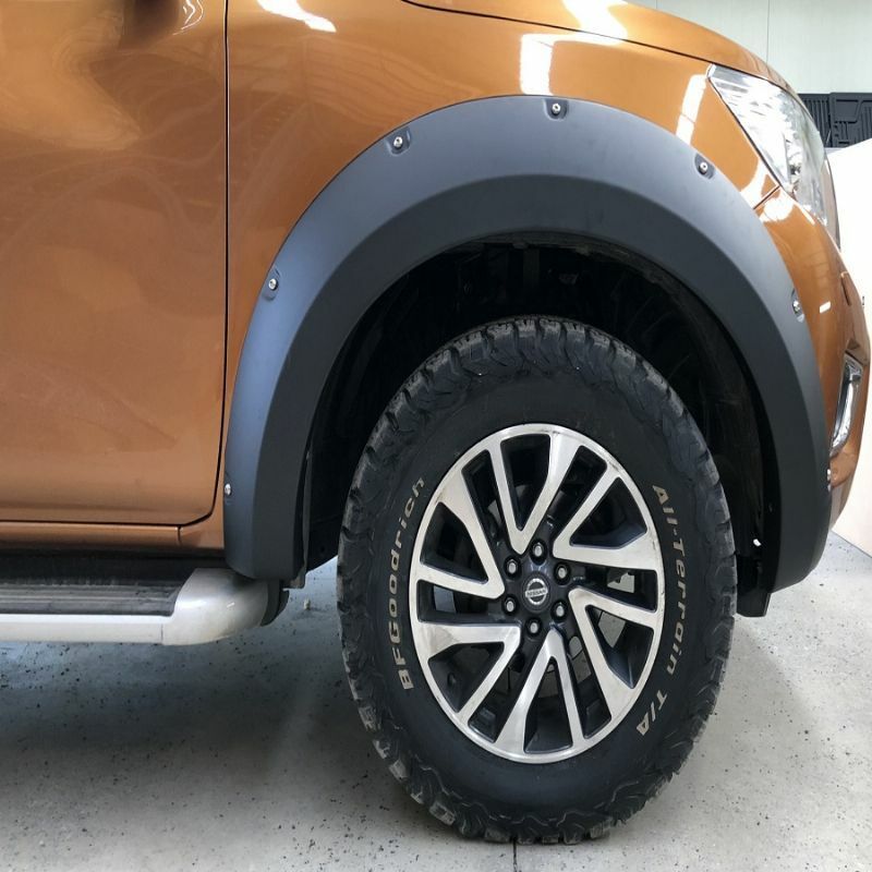 Nissan Navara Uyumlu Çamurluk Kaplama Adblue Cıvatalı 4.5Cm Dodik Seti 2012 / 2019 Parça