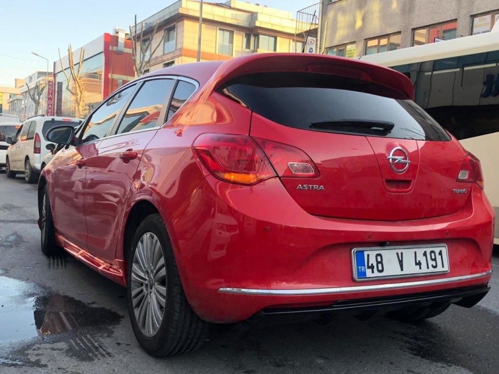 Opel Astra Uyumlu J Hatchback Makyajlı Rieger Difüzör