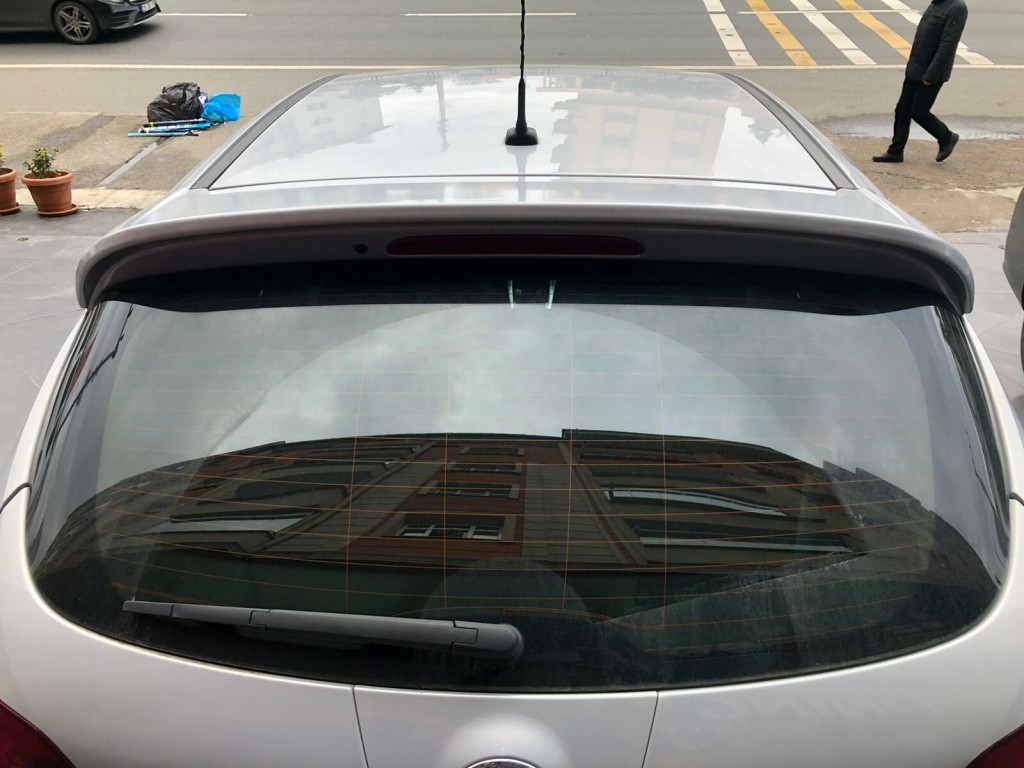 Opel Astra Uyumlu J Hatchback Spoiler Boyalı (Düz Kasa) Parça