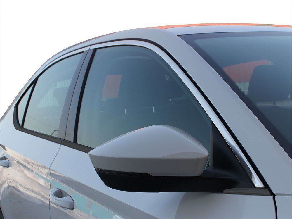 Skoda Super Uyumlu B8 Cam Üst Çıtası 4 Parça Krom 2015 Ve Sonrası
