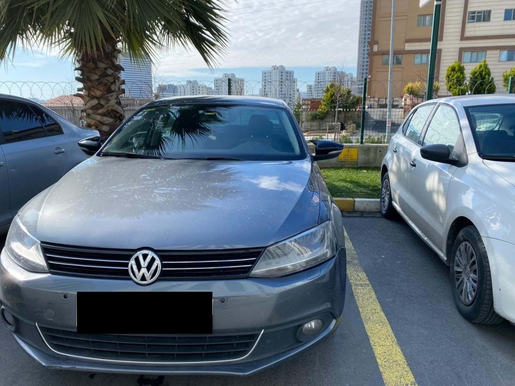 Volkswagen Jetta Uyumlu (2010-2018) Batman Yarasa Ayna Kapağı (Parlak Siyah)