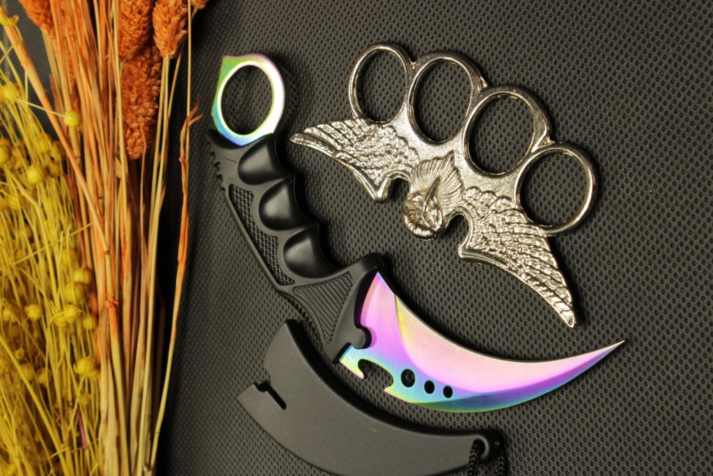 Rainbow Kılıflı Oval Garambit Bıçak Ve Gümüş Baykuş Mustalı Set