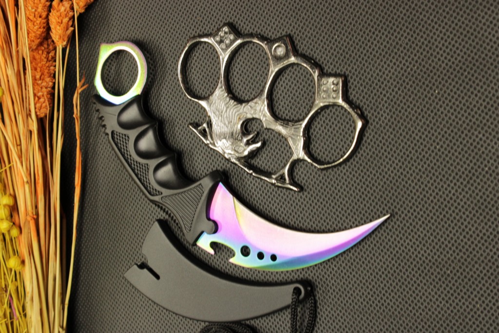 Rainbow Kılıflı Oval Garambit Bıçak Ve Gümüş Kartal Mustalı Set