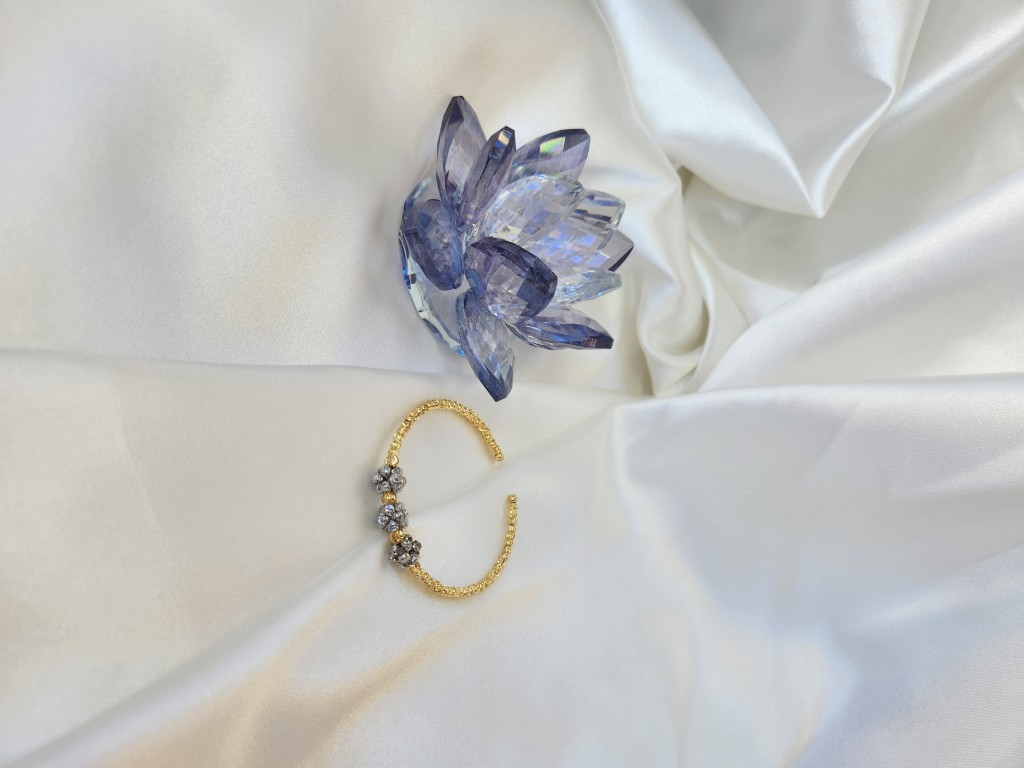 Dorika Altın Kaplama - Silver Çiçek Top Model Kelepçe Bileklik