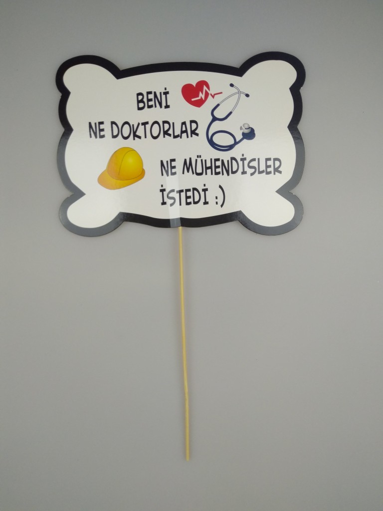 Konuşma Balonu Beni̇ Ne Doktorlar Ne Mühendi̇sler İstedi̇