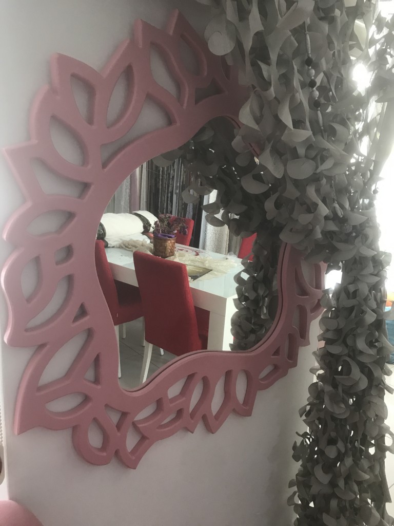 Dekoratif Pembe Ayna